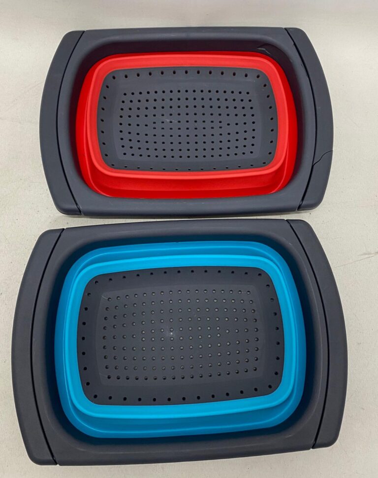 ⁦מסננת סיליקון מלבנית מתקפלת עם ידיות תליה לכיור⁩ – תמונה ⁦2⁩