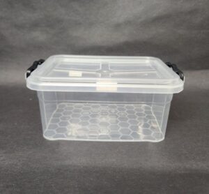 קופסה מלבנית עם מכסה וסוגרים 17X12 ס"מ