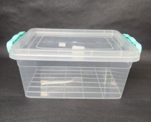 קופסה מלבנית עם מכסה וסוגרים 26.5X16.5 ס"מ